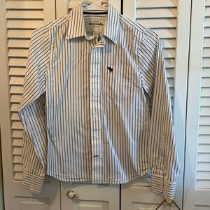 ✨5/$25✨ Abercrombie & Fitch Kids Long Sleeve button down shirt
